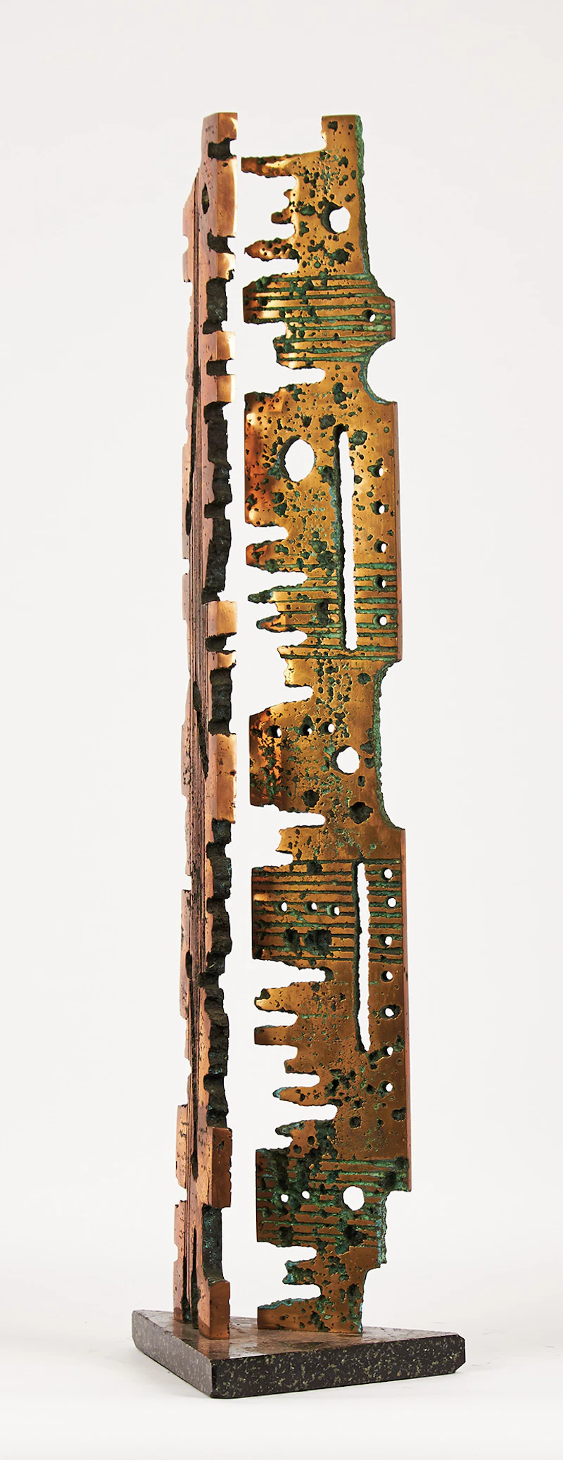 Thaddaeus Szepielewicz, Together on a Deltoid (With “My Next Move Is” exhibition material), polished bronze with green patina - view 2
