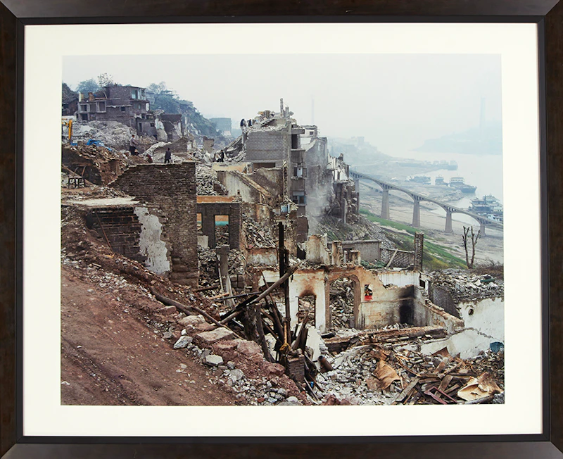 Edward Burtynsky, Three Gorges Dam Project, Wan Zhou #2, Yangtze River, China 2002, chromogenic colour print - view 2