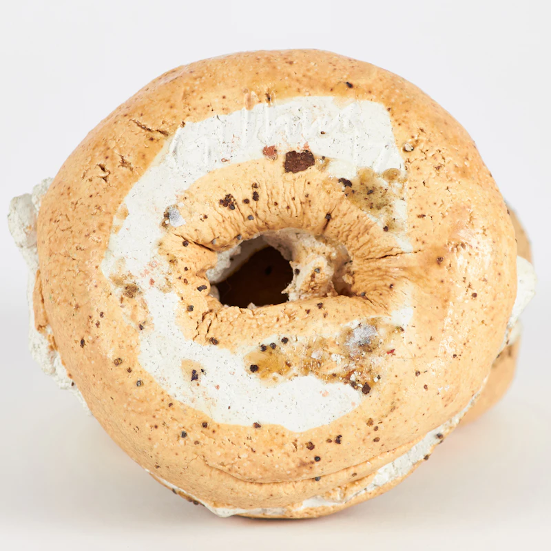 David James Gilhooly, 2 Poppyseed Bagels with Cream Cheese, two ceramic sculptures, 1975 - view 3