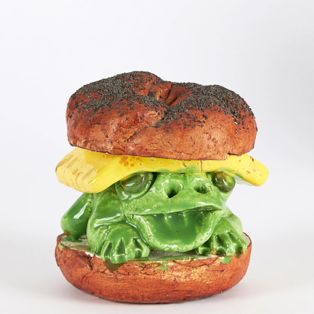 David James Gilhooly, Frog Sandwich with Cheese on a Bagel, ceramic sculpture, 1976