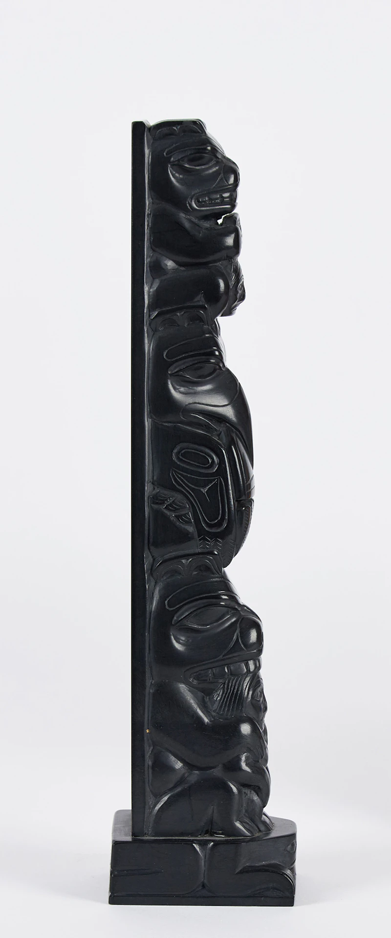 Tom Hans, Beaver, Raven, Bear and Frog, argillite totem - view 4