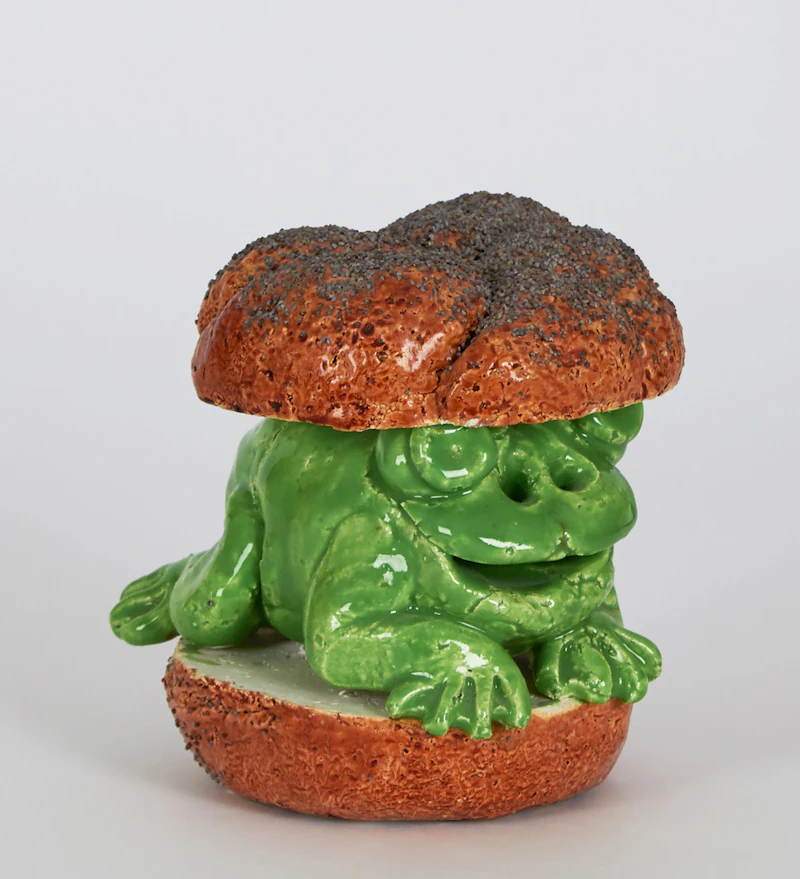David James Gilhooly, Frog Sandwich, ceramic sculpture, 1978 - view 2