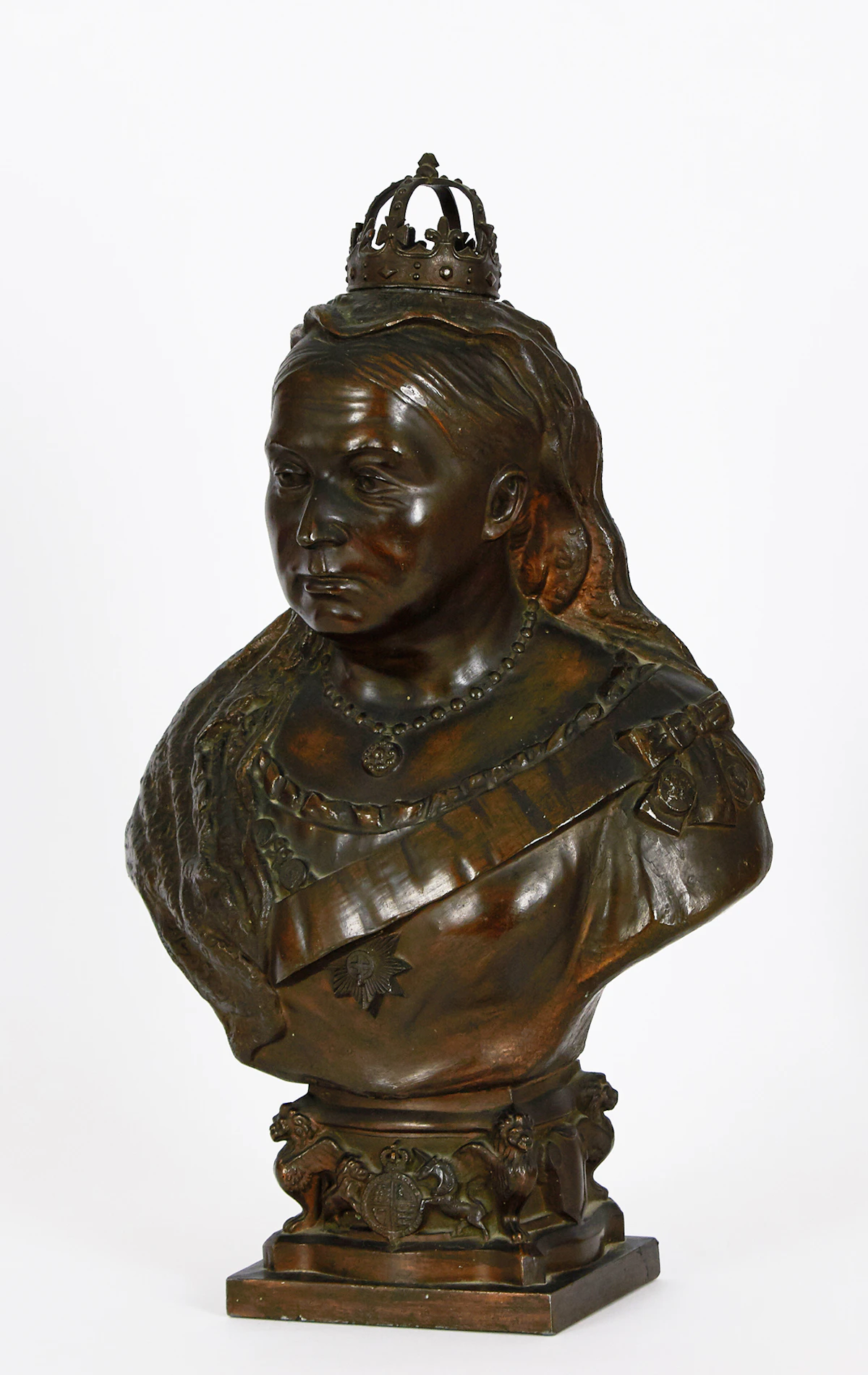 Hamilton Thomas Carlton Plantagenet MacCarthy, Queen Victoria, bronze