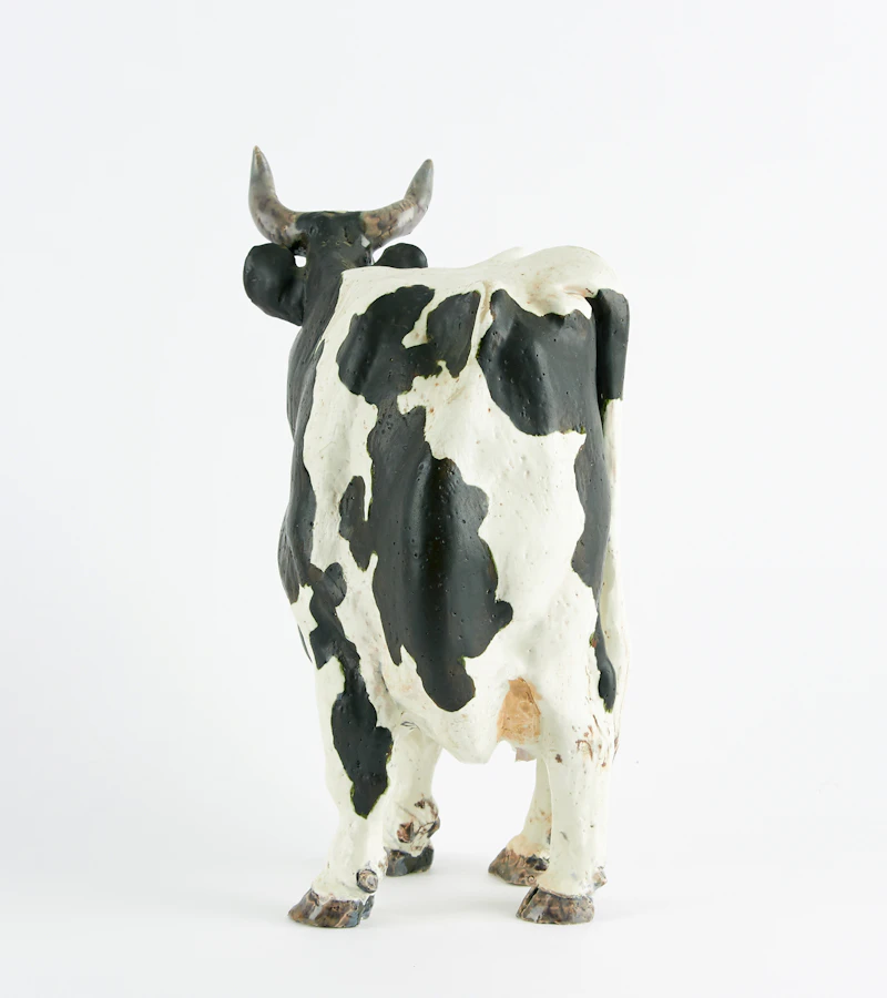 Joe Fafard, Condensed Cow, painted ceramic, 1980 - view 4