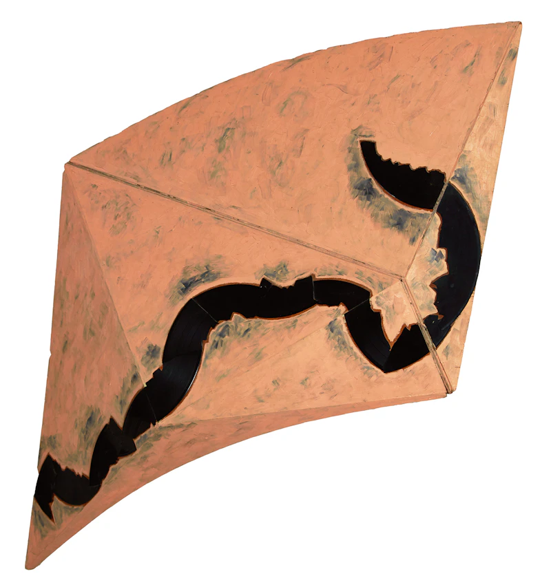 David Craven, Untitled, mixed media on shaped panel, 1981 - view 2