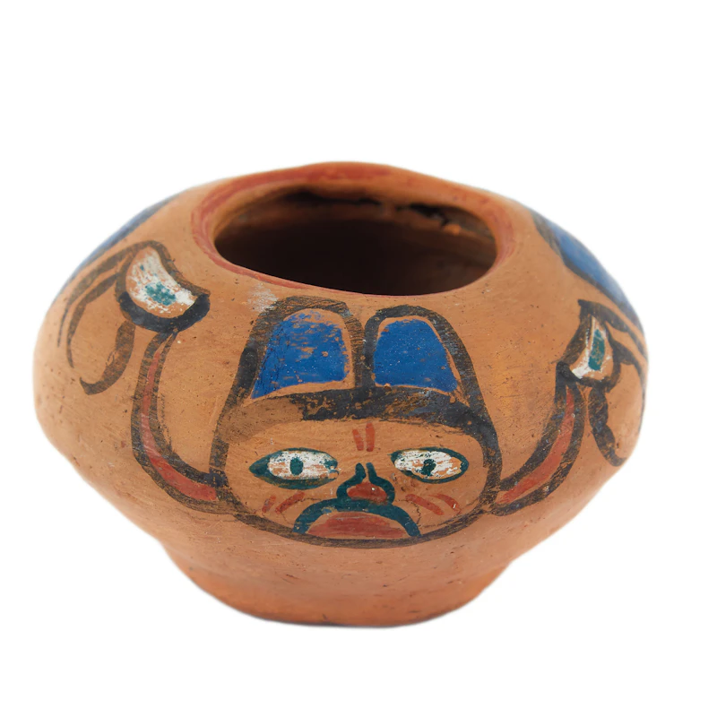 Emily Carr, Klee Wyck Pot, painted ceramic - view 4