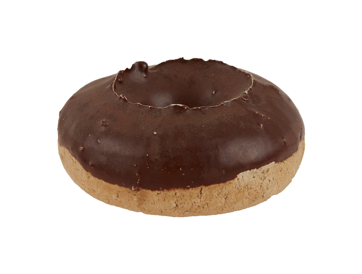 David James Gilhooly, Chocolate Glazed Donut, ceramic sculpture, 1981
