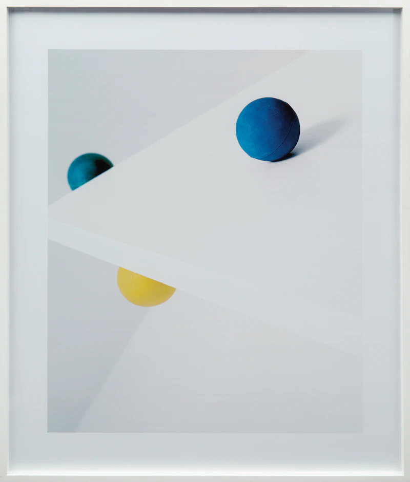 Jessica Eaton, Spatial Relation 27 (2009), archival pigment print mounted on foamcore, 2009 - view 2