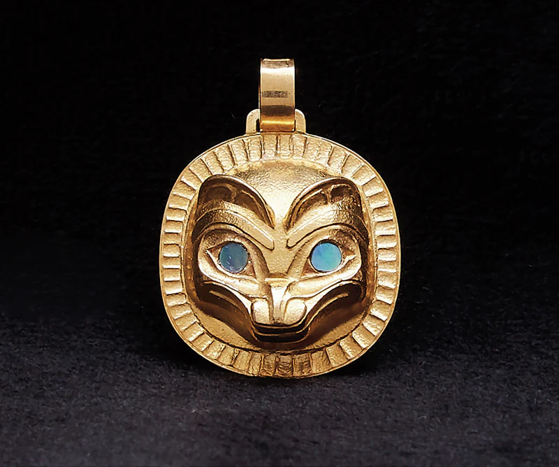Bear Cub Pendant (1990) by Bill Ronald Reid