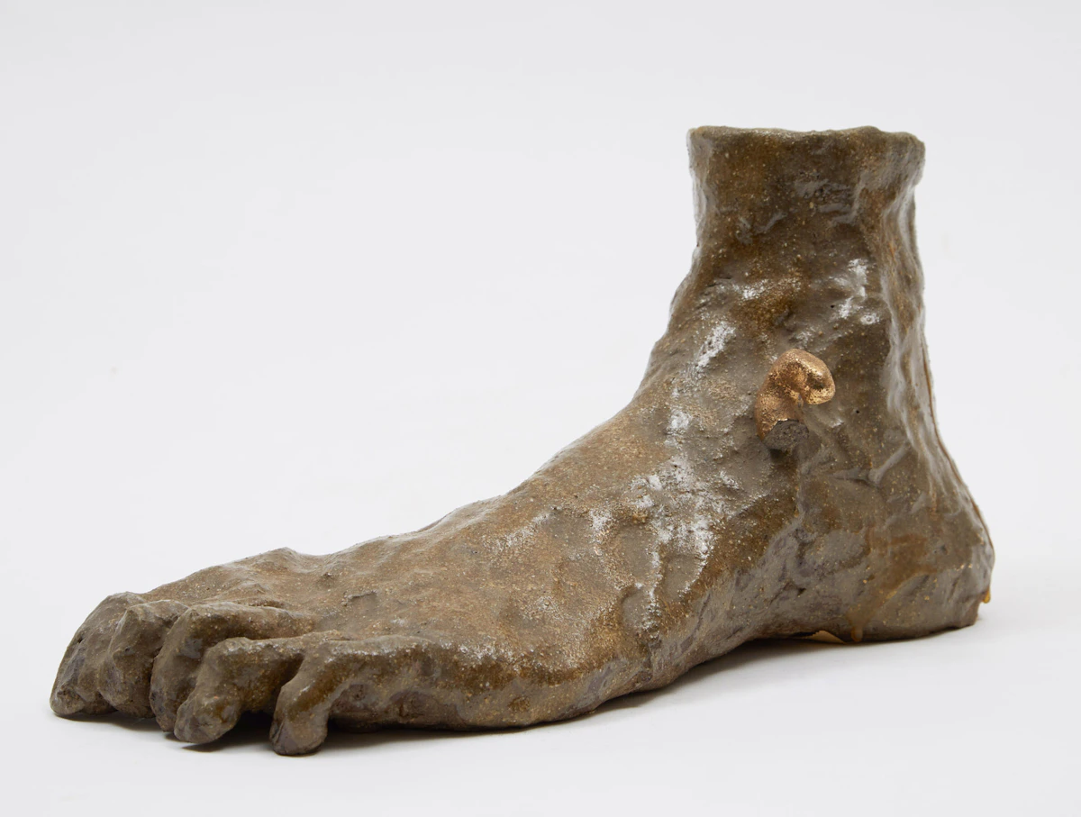 Gathie Falk, Centerpiece part 1, Foot with Flying Butresses, ceramic sculpture