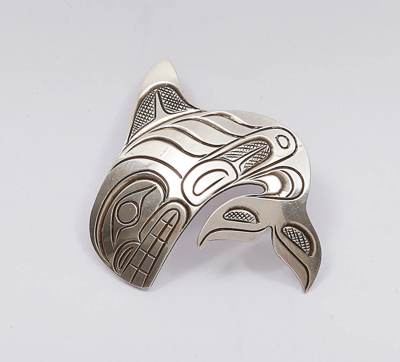 Pat Dixon, Eagle; Beaver; Killer Whale, two argillite pendants and one  brooch, 1984 - view 5
