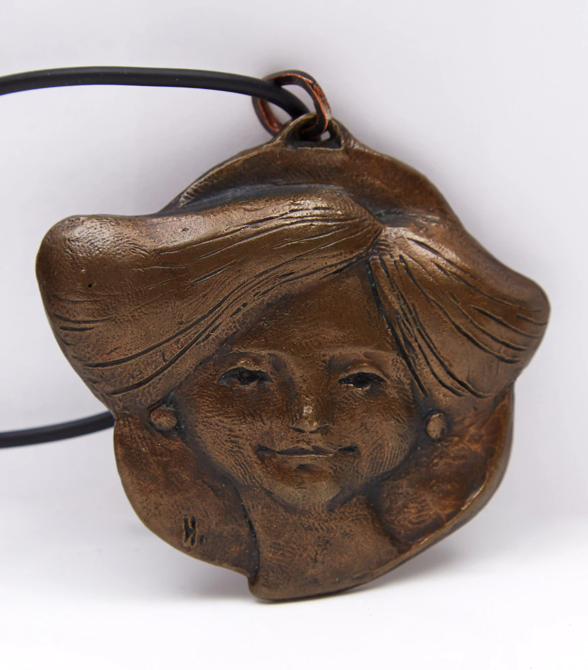 Dora de Pedery-Hunt, Nellie McClung, bronze pendant