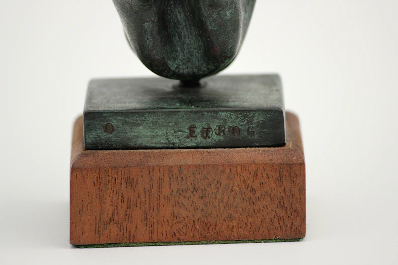 Sorel Etrog, Testina Study , bronze on a wooden base, 1969 - view 9
