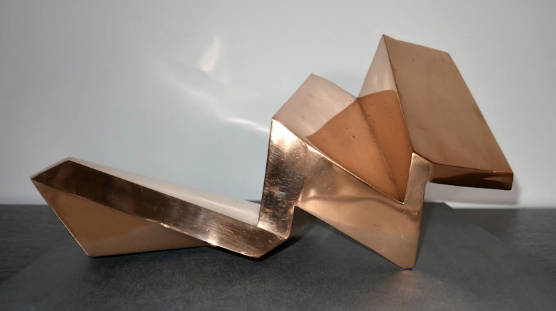 Yves Trudeau, Série mur fermé et ouvert, 1975, polished bronze - view 4