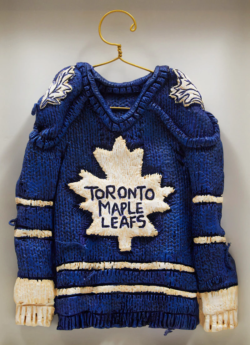 Patrick Amiot, Maple Leafs Jersey, mixed media sculpture - view 2