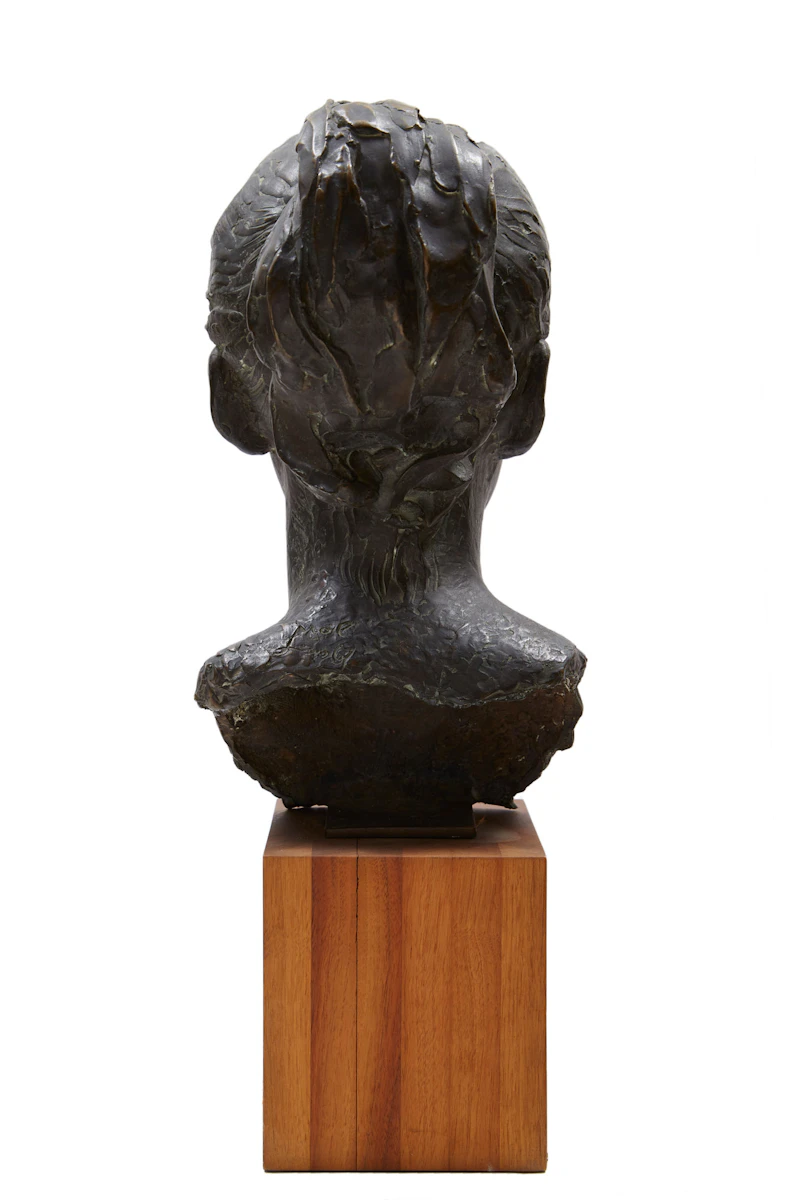 Leo Mol, Ellen Paterson (Helen), bronze on a wooden base, 1967 - view 4