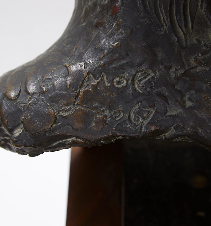 Leo Mol, Ellen Paterson (Helen), bronze on a wooden base, 1967 - view 5