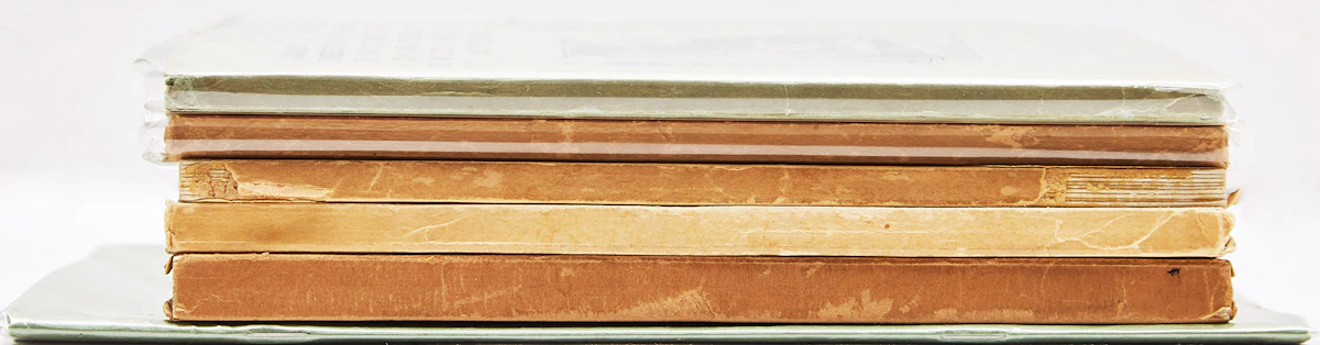 Books and Reference, Collection of Canadian National Exhibition Catalogues and Art Gallery of Toronto Exhibition Catalogue, 6 catalogues