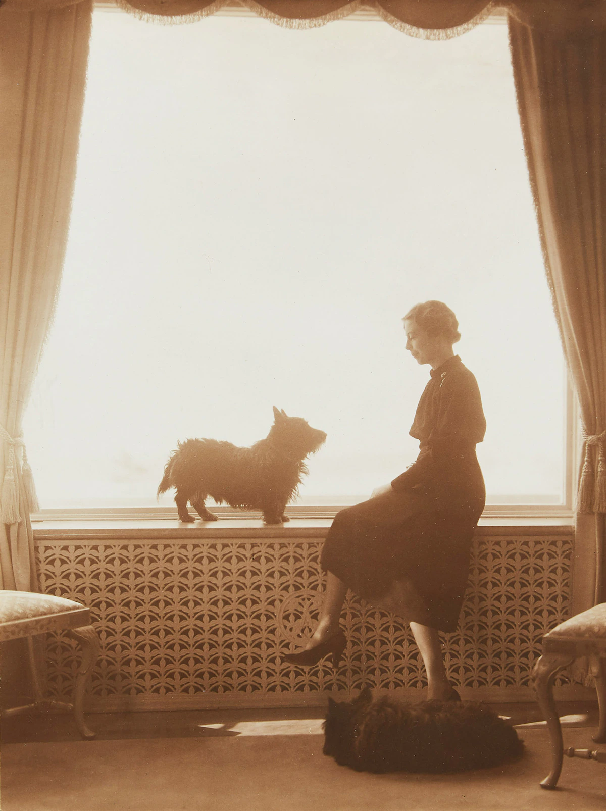 Yousuf Karsh, Woman at Window, photograph