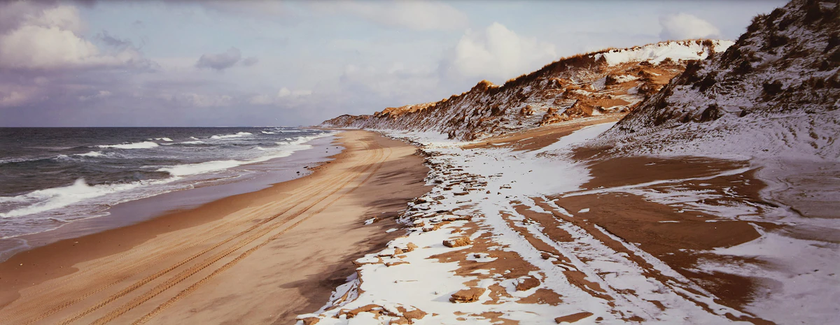Thaddeus Holownia, Sable Island, colour coupler photograph