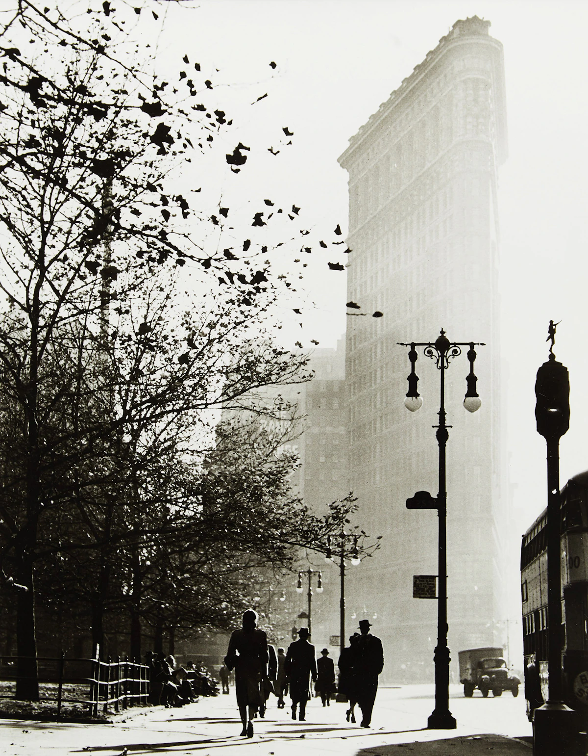 Harold Roth, Flatiron Building, New York, gelatin silver print, 1946