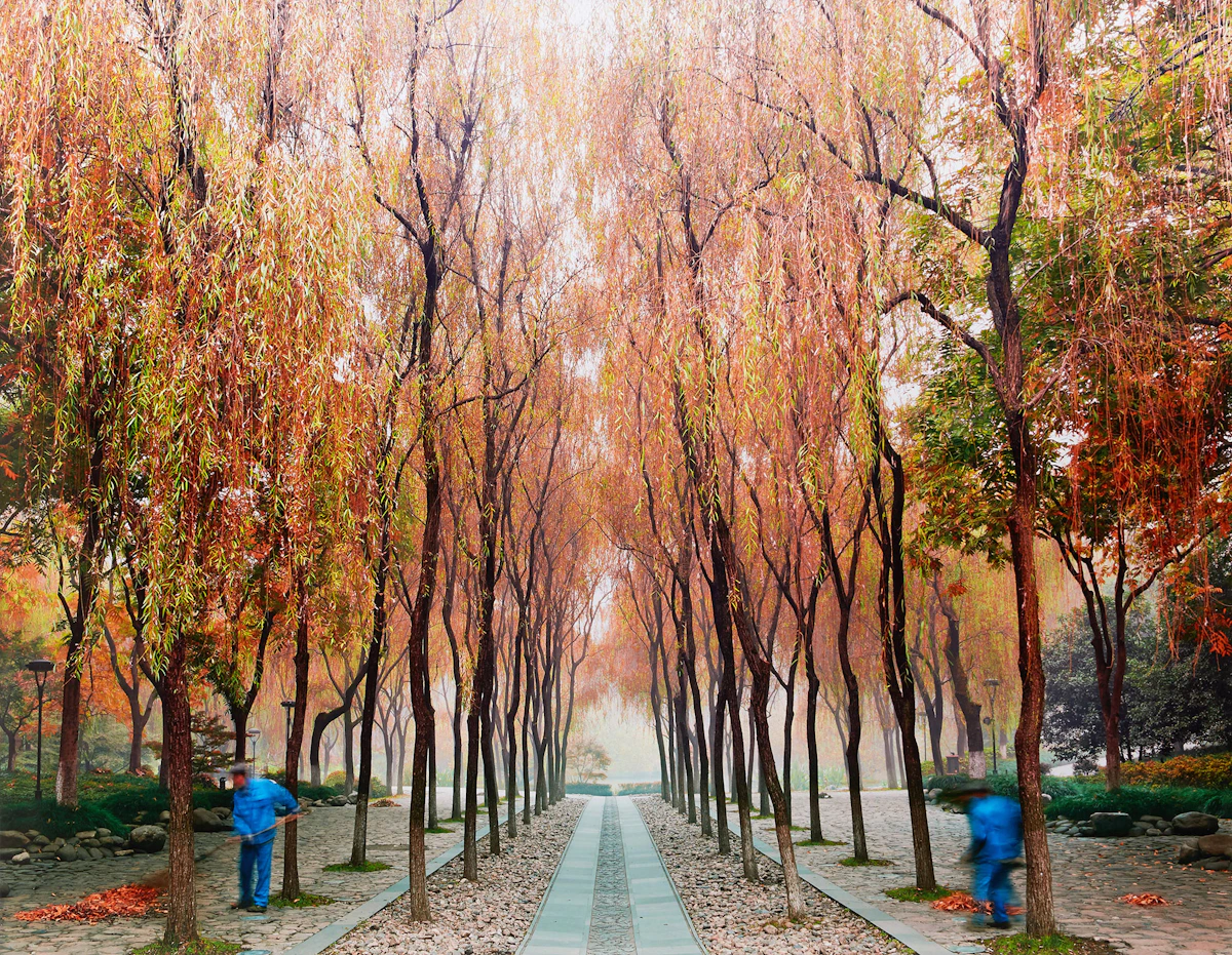 David Burdeny, Sweepers, West Lake, Hangzhou, China, inkjet print, 2011