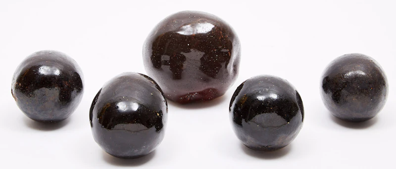 Gathie Falk, Apple and Four Eggs, five glazed ceramic sculptures - view 4