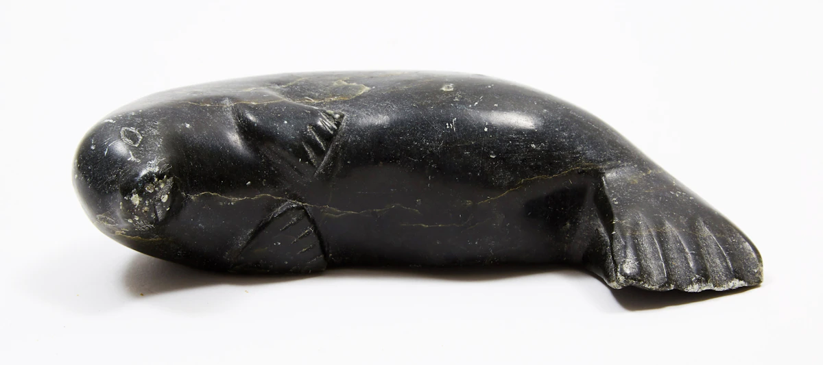 Silassie Niviaxie, Seal, stone