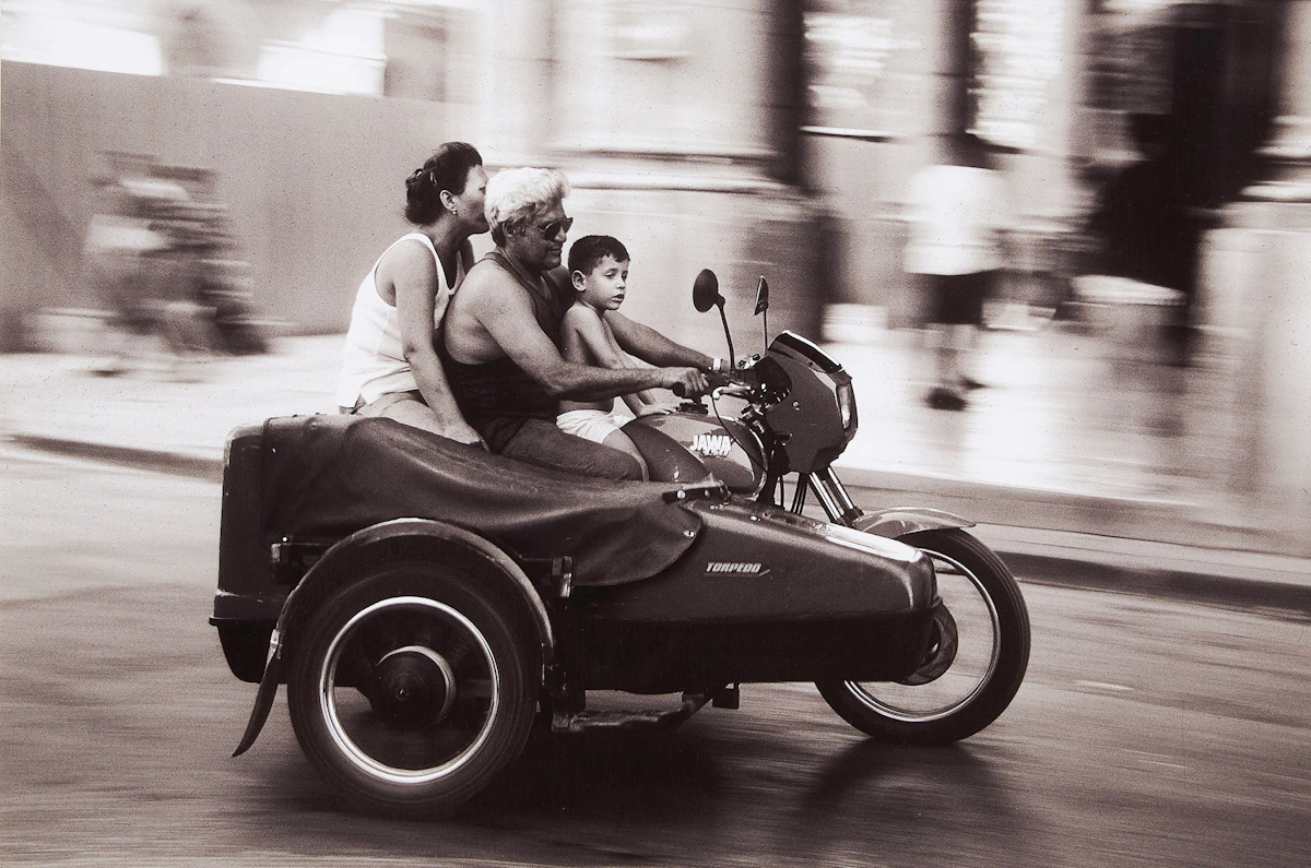 Ronnie Roberts, Havana, Cuba (1998), black & white photograph, 1998