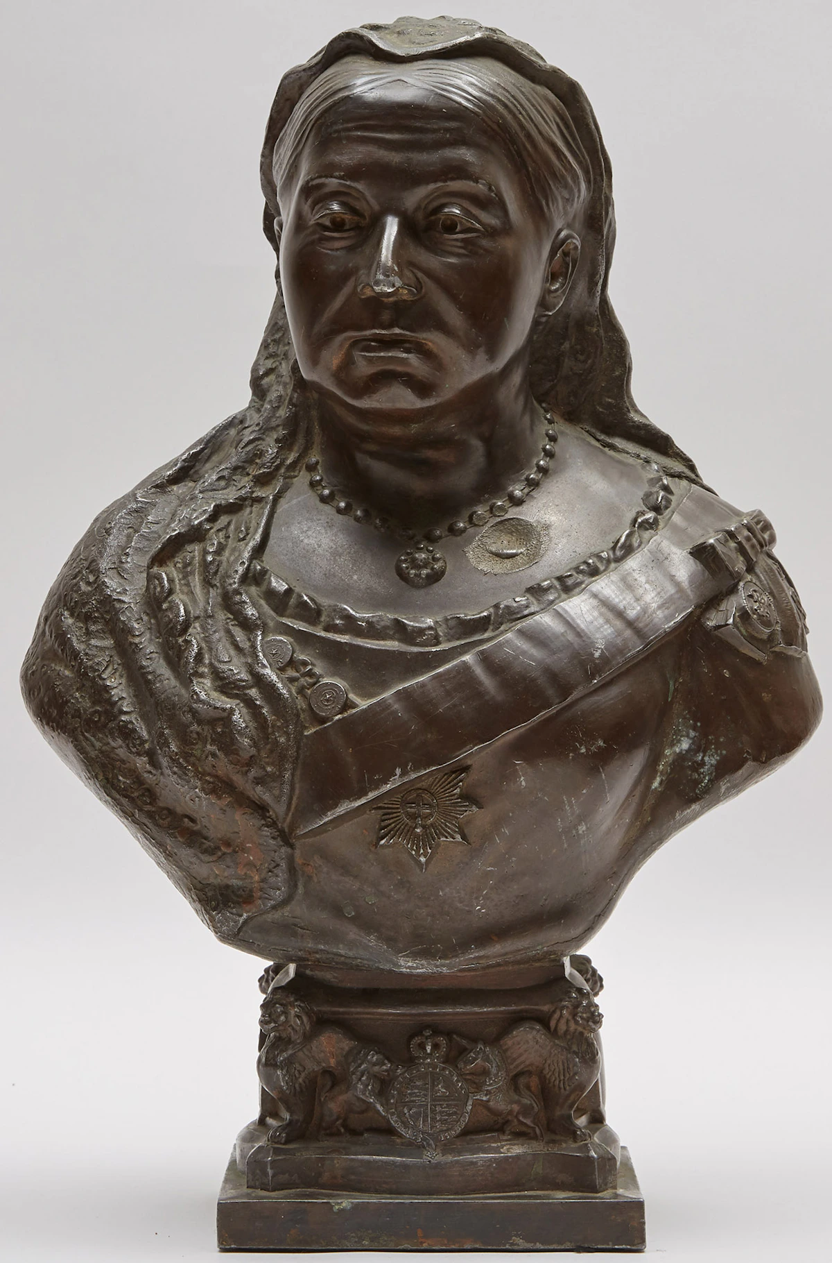 Hamilton Thomas Carlton Plantagenet MacCarthy, Queen Victoria, bronze, 1897