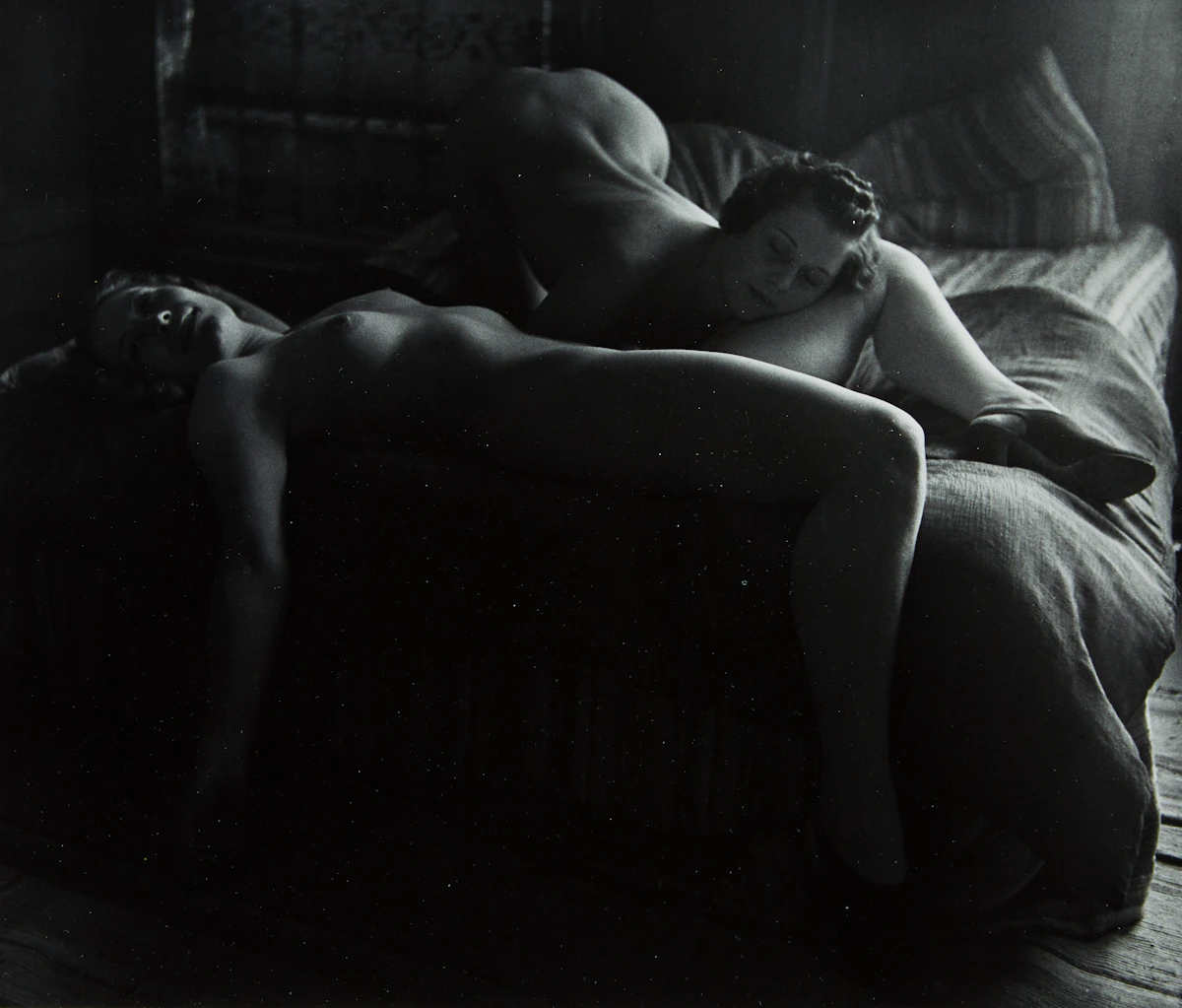John Gutmann, Two Nudes Attracted, gelatin silver print, 1937