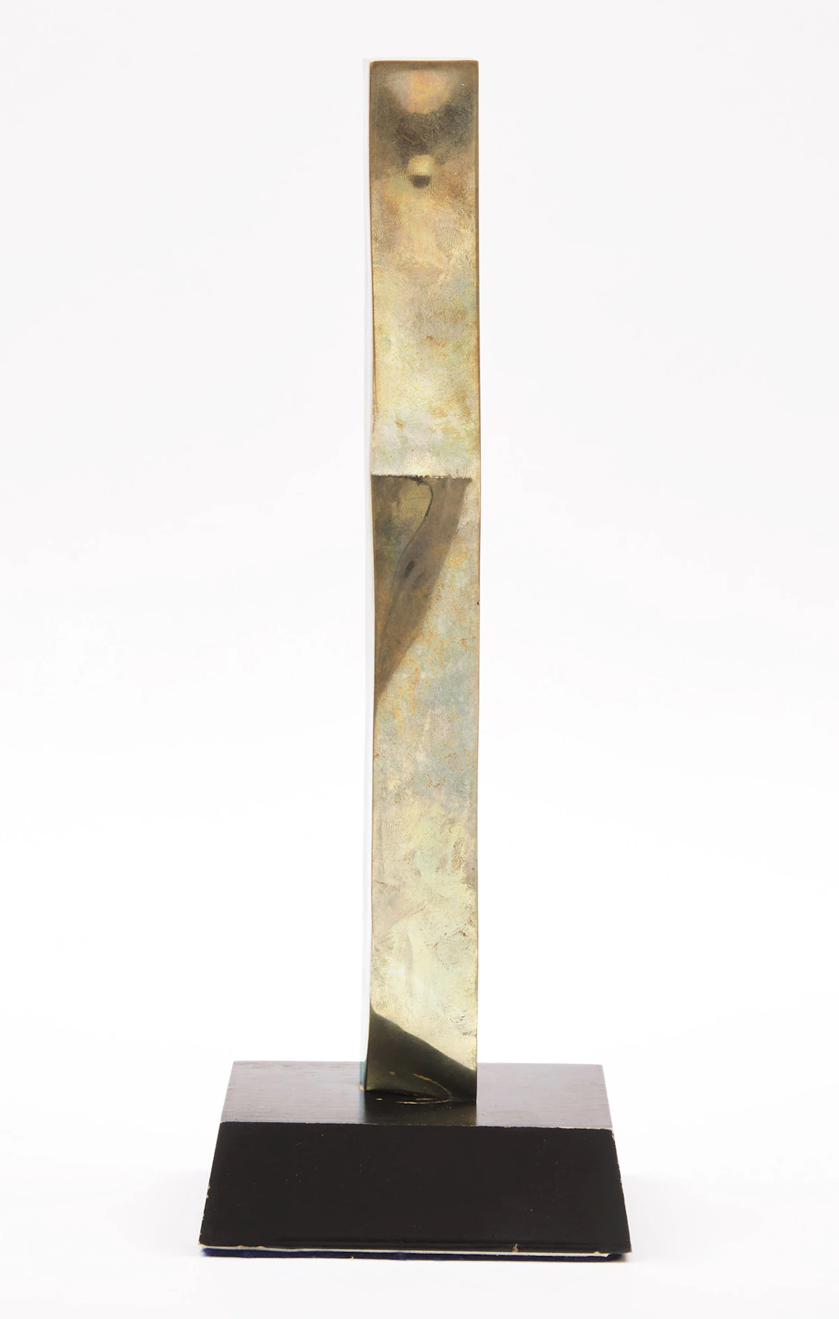 Mario Merola, Figure de proue, bronze on wood base