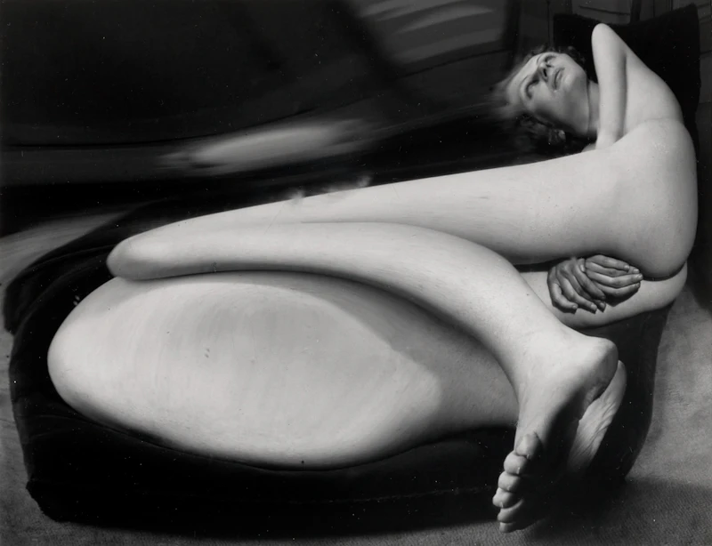 André Kertész, Distortion #40, Paris, 1933, gelatin silver print