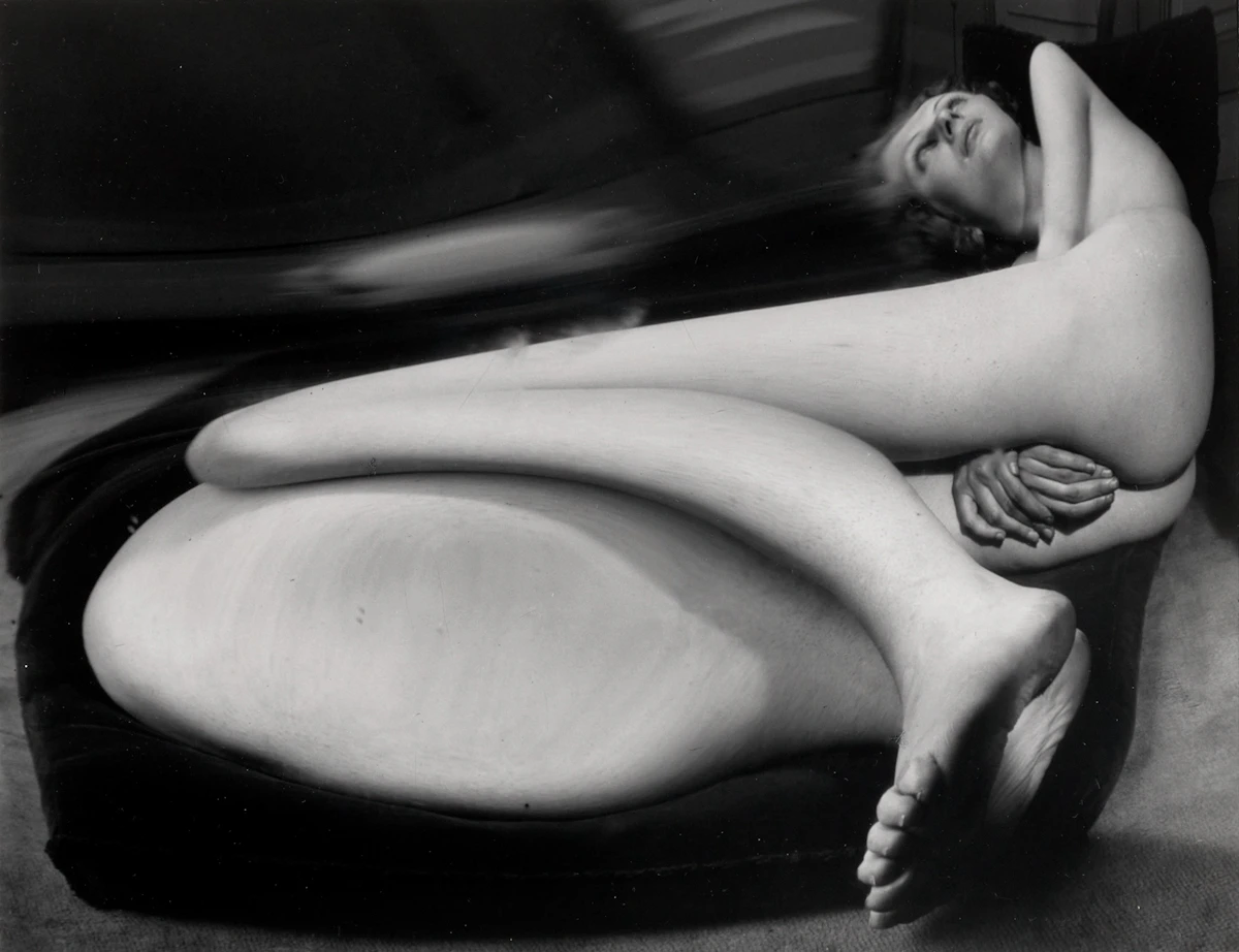 André Kertész, Distortion #40, Paris, 1933, gelatin silver print