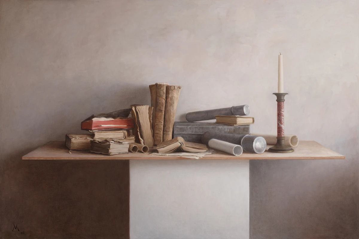 Guillermo Muñoz Vera, Libros antiguos y palmatoria II, 2002, oil and alkyd on canvas laid on to board