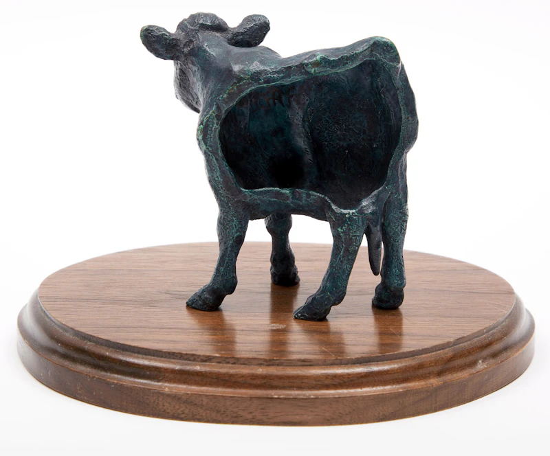 Joe Fafard, Three Cows, three bronze sculptures - view 3