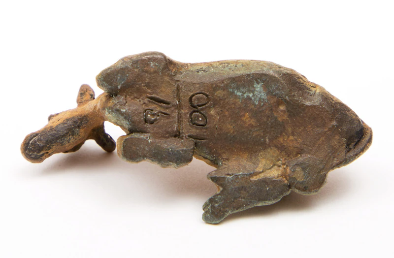Joe Fafard, Three Cows, three bronze sculptures - view 14