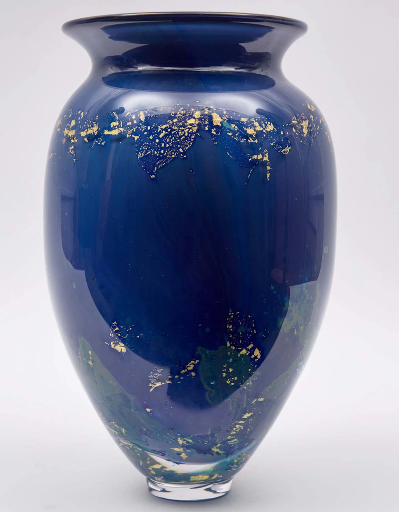 Toan Klein, Blue and Gold vase, coloured glass - view 3
