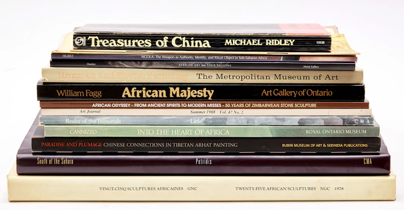 Books and Reference, A Selection of Fifteen International Art Reference Books, 15 books