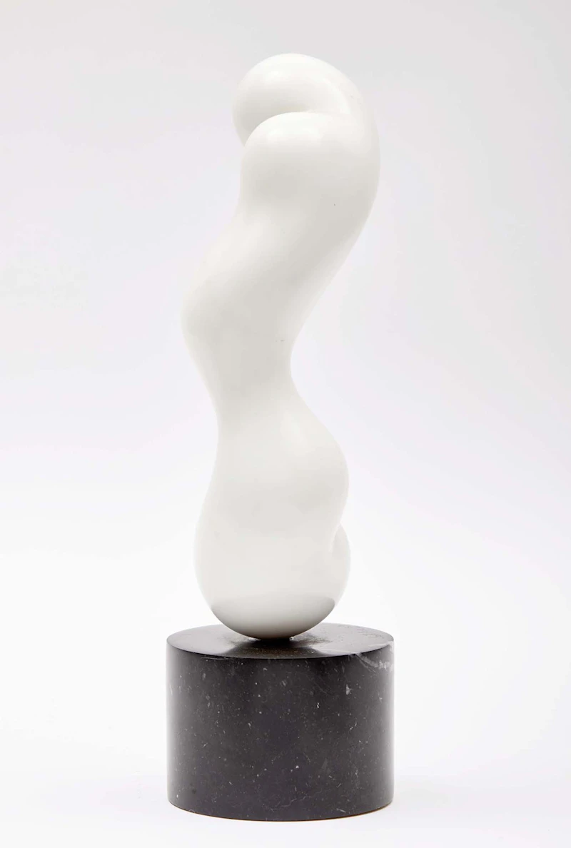 Jim Ritchie, Abstract Form (Black); Abstract Form (White), two marble sculptures - view 2