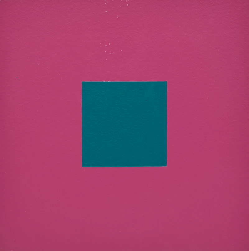 Claude Tousignant, Sans titre (fuchsia et bleu), acrylic on board