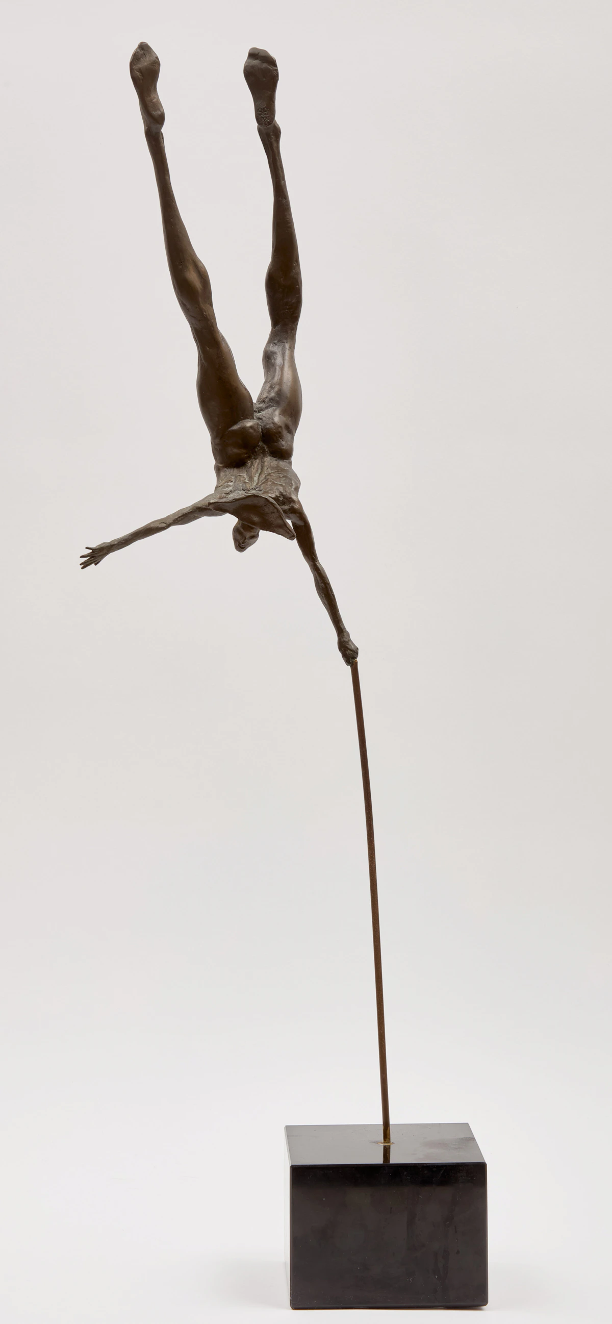 Donald Liardi, Small Vaulter, bronze